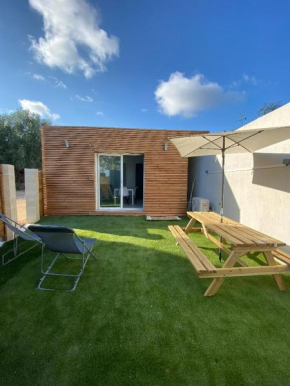 La Maisonnette T2 charmant jardin parking La Cadière d'Azur 1 à 4 personnes